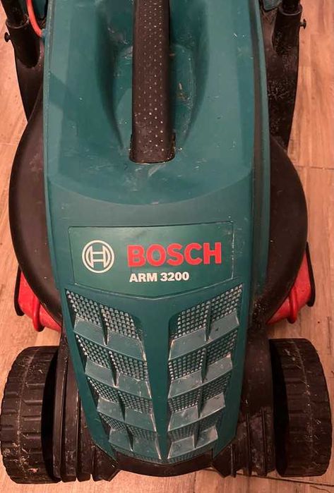 Masina de tuns iarba, electrica Bosch Arm 3200