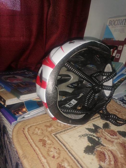 Продают шлем для велосипед
