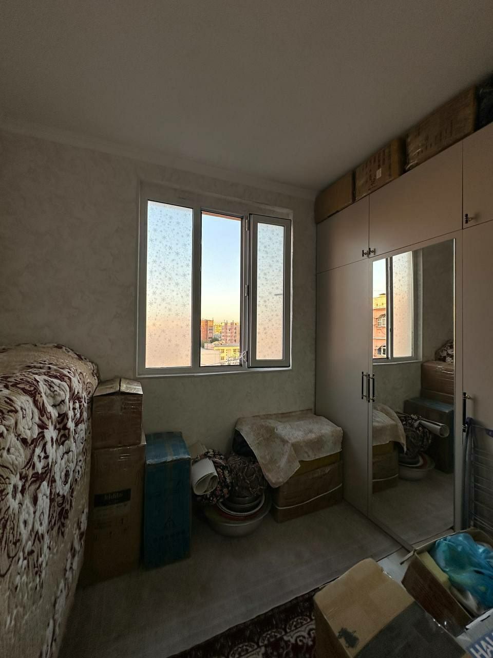 Срочно Продается квартира  Юнусабад 9  3х перед 4х