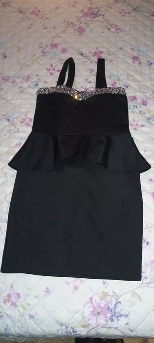 Черна офицялна рокля
