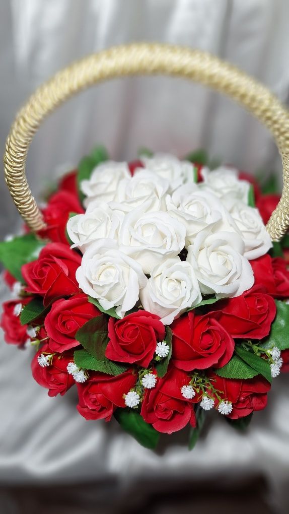 Корзинка  розы из мыла
