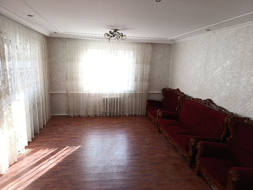 Продам дом с квартирами