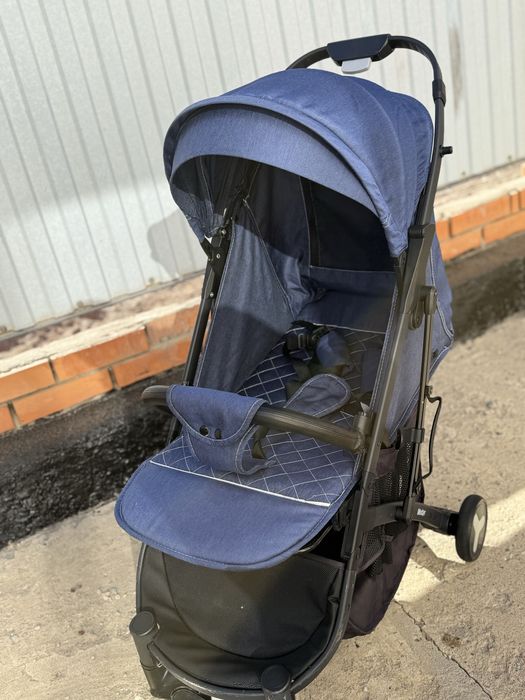 Прогулачная коляска Mstar