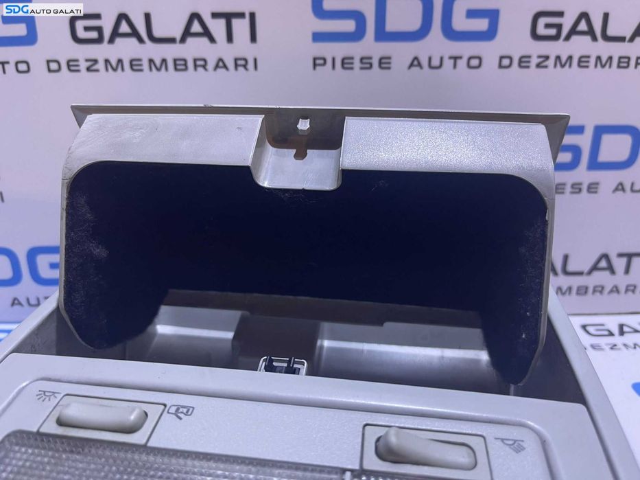 Plafoniera Lumini Lampa Iluminare Interior Habitaclu Suport Ochelari Ford Galaxy 2001 - 2006 Cod 7M3868403C 3M21-519A58-ACW 7M3947105 1M21-13774-AA