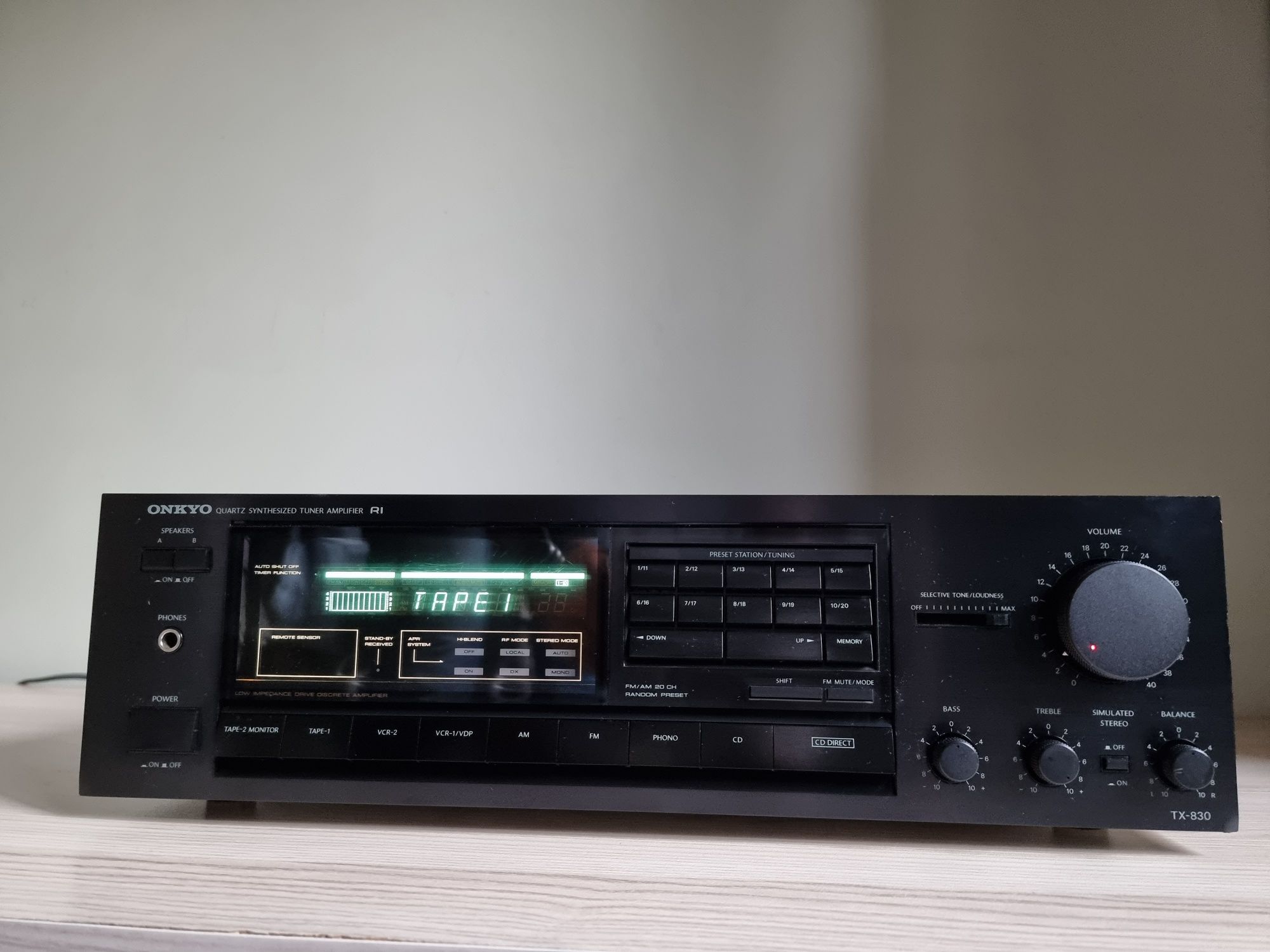 Onkyo TX 830 стерео ресивър