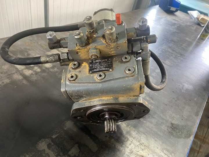 Pompa hidraulica LIEBHERR A932 -Piese de schimb LIEBHERR