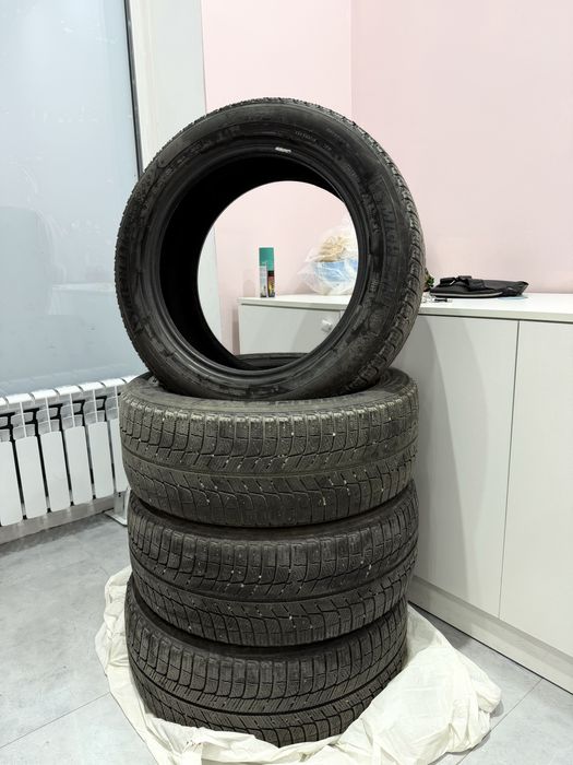 Шины 215/55R17 зимние