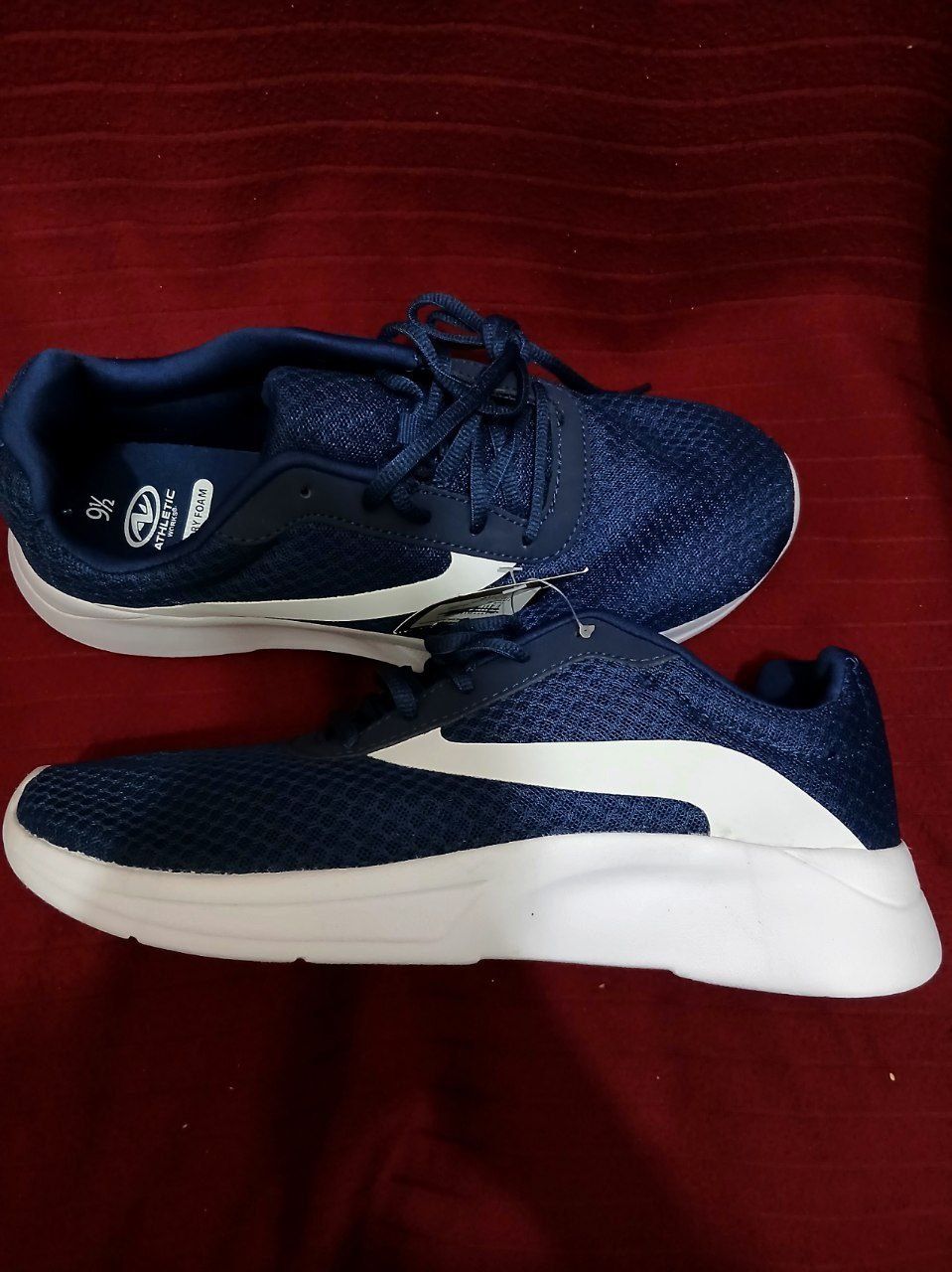 Из США, кроссовки Athletic Works Basic Running