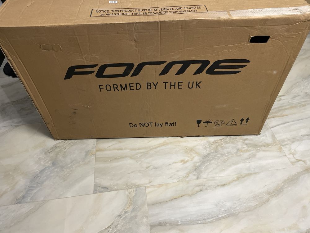 Bicicleta  Forme 700c Hartington 700C 19 Inch Noua Sigilata