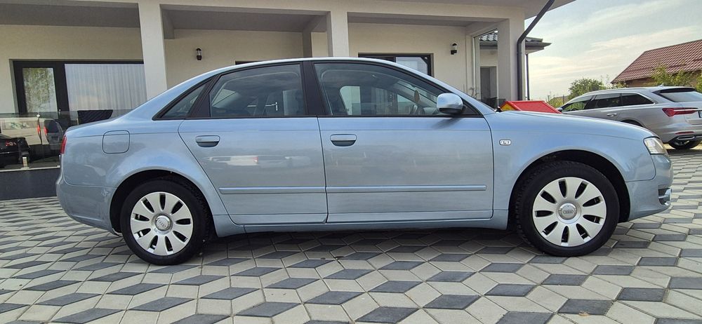 Audi A4 2l 140 cp