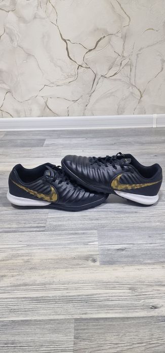 Сороконожки Nike Tiempo X