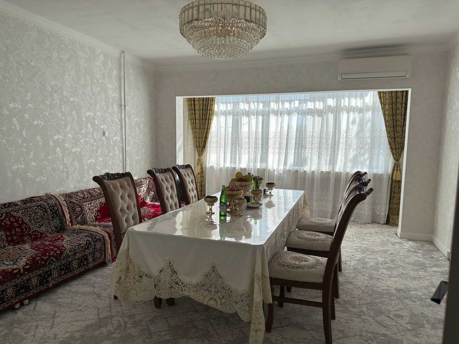 4 хона 90 кв.м. уй сотилади. Кора-камиш 2/4, 9 каватли уйни 2-кавати.