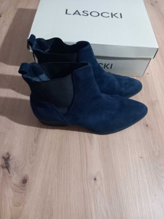 Нови Дамски боти