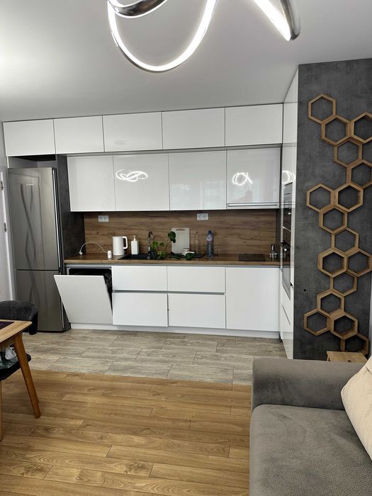 Двустаен просторен апартамент от собственик под наем