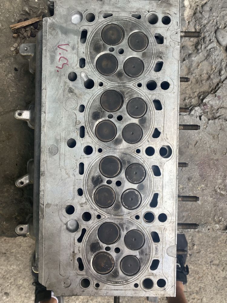 Chiuloasa completa Audi A4 B 8 motor CJCB
