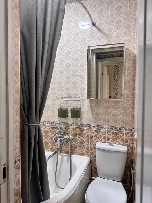 Продам 1/2/5 Новомосковская