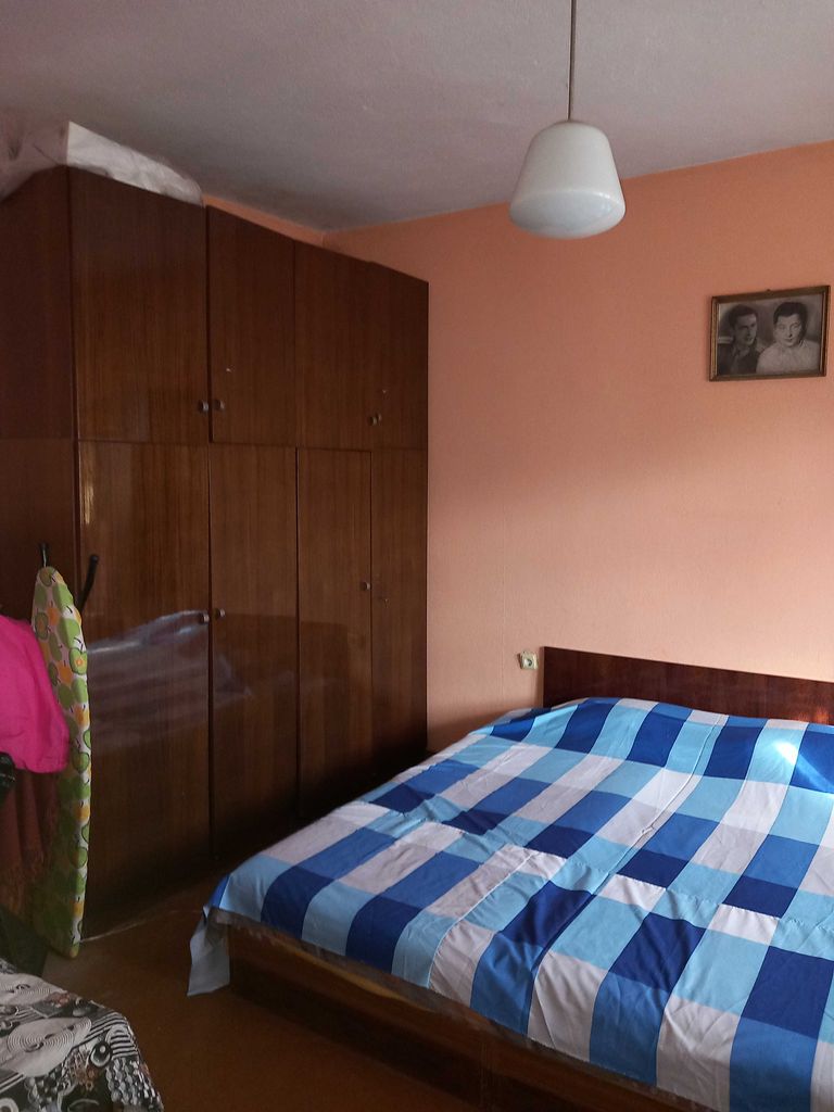 Продава се Двустаен апартамент в Кюстендил, Център - 66 кв.м за 804 €/кв.м - Снимка #3