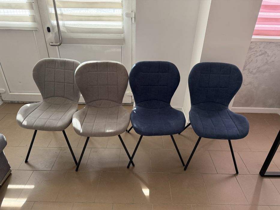 Set 4 scaune tapitate de vanzare