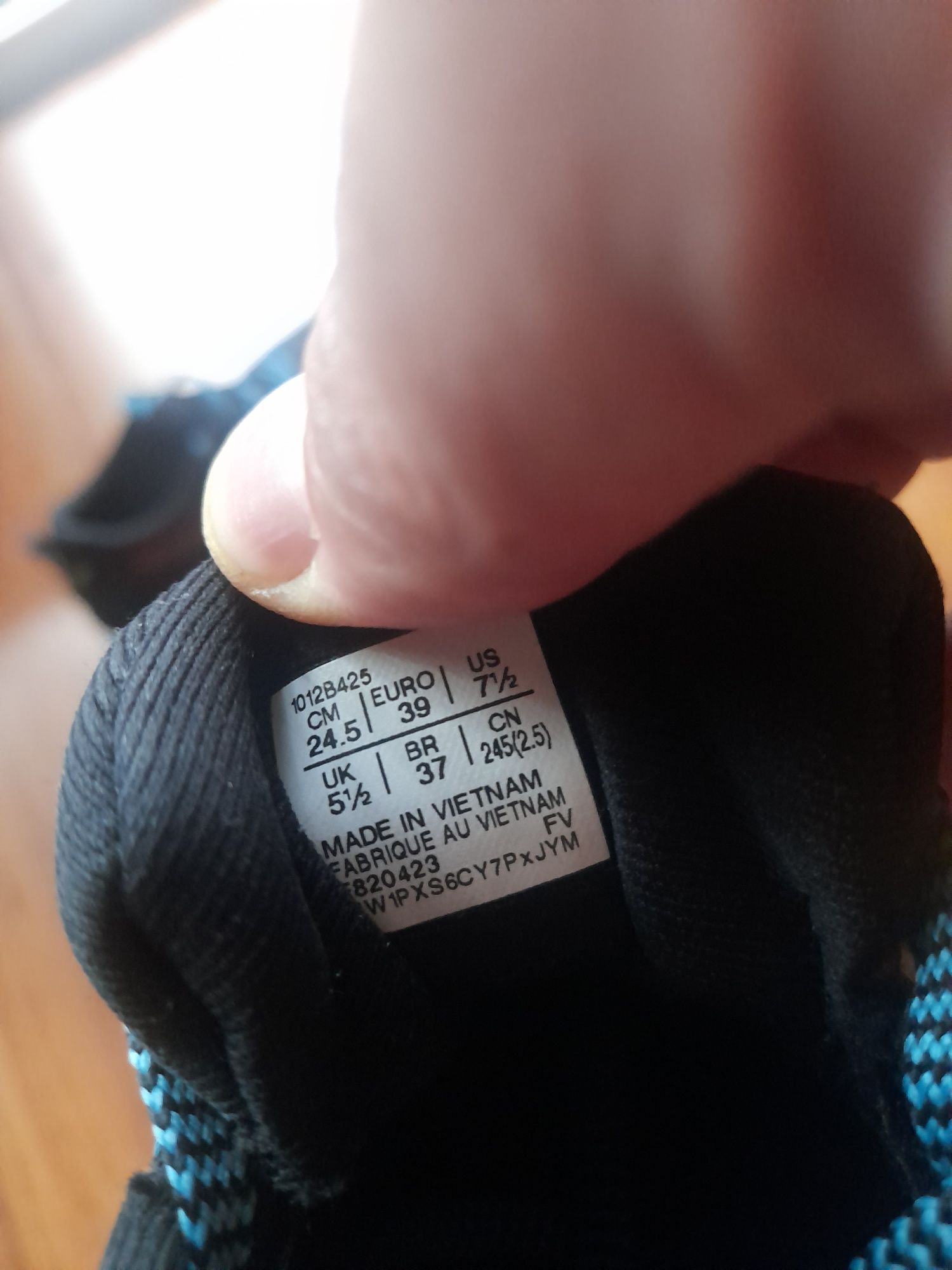 Asics gel Trabuco 11 GTX gore tex дамски маратонки 38- 39 номер.
