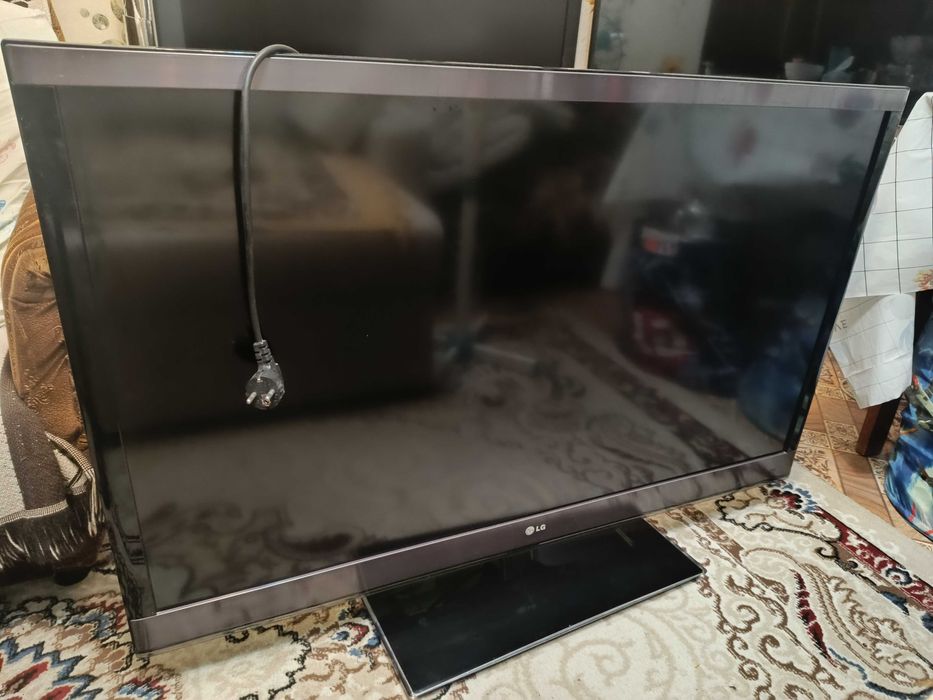 Продам телевизор LG