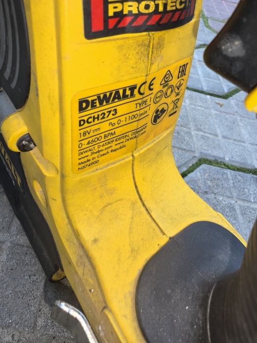 Rotopercutor Dewalt DCH273