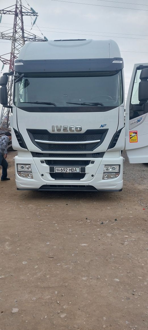 Ivico  stralis  Np 400