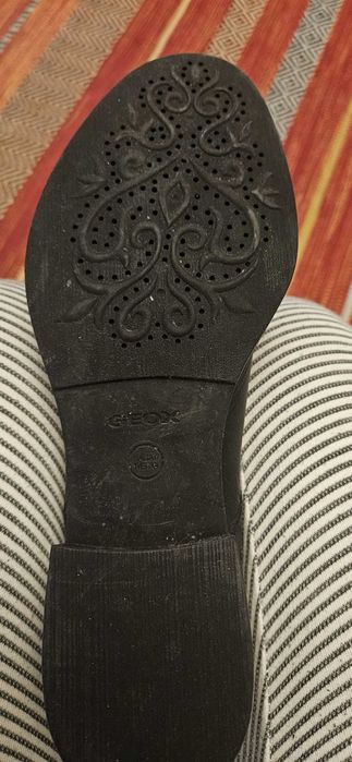 Vând Cizme Dama Geox Originale, Piele Neagră, Nr 36, Înălțime 28 cm