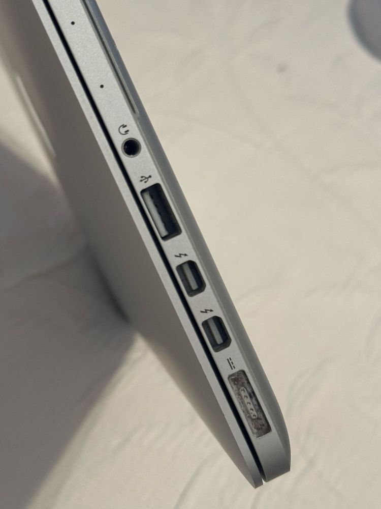 Macbook pro A1425 defect