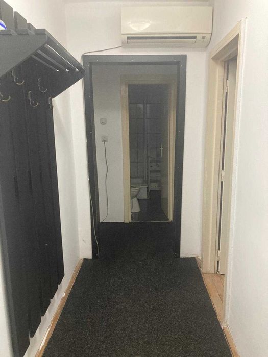 Vand ap. 3 camere, semidec., 51 mp util, boxa, str. Ion Huniade, Lugoj
