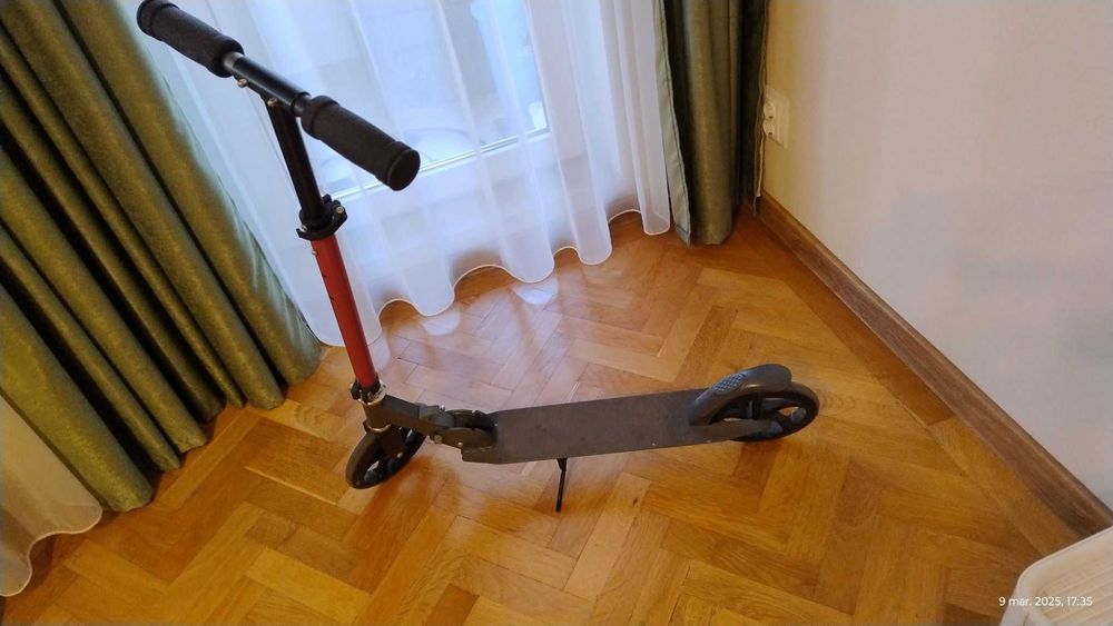 Trotinetă Kappa vișinie pentru Copii (7-14 ani) - Condiție Excelentă!