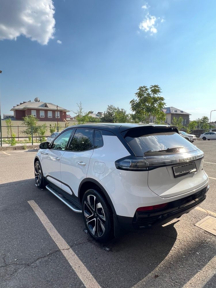 Enovate me5 2023 yil hybrid Full