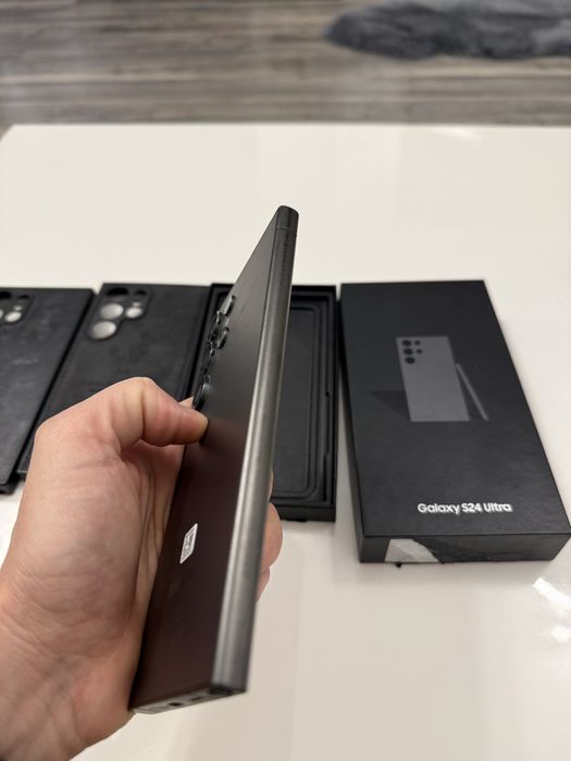Samsung Galaxy S24 Ultra 512 GB, stare foarte buna, 2 huse , garantie