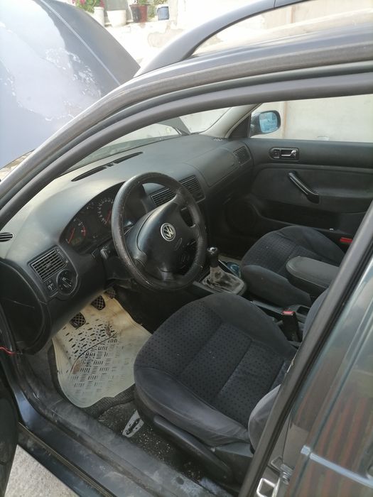 Vând golf 4 break 1.6sr și gaz