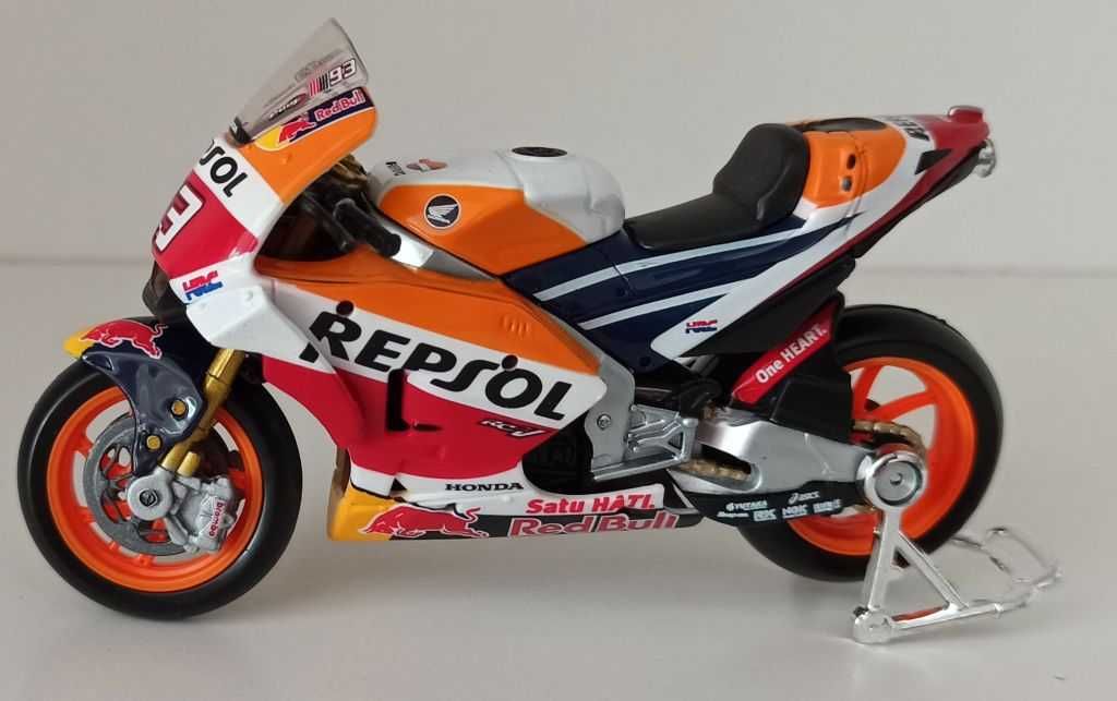 Macheta Honda RC213V Marc Marquez Campion MotoGP 2018 - Maisto 1/18