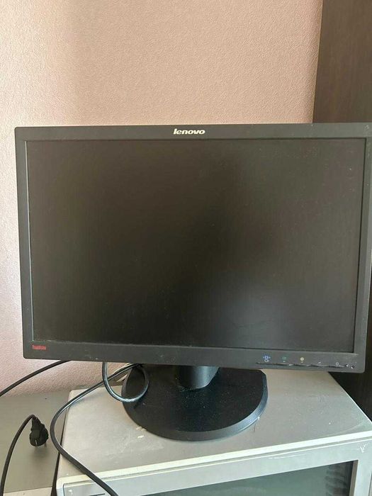 Широкоэкранный плоскопанельный монитор ThinkVision LT2252pwD (22дюйма)