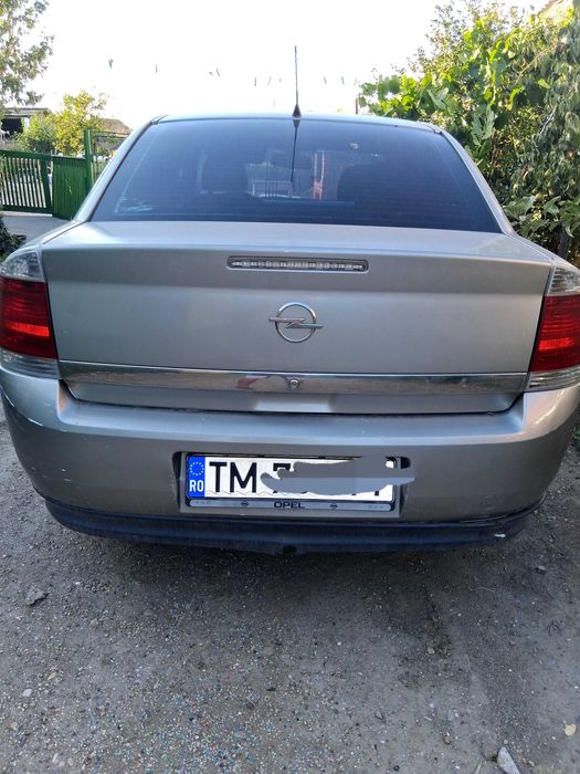Vând Opel Vectra 2004