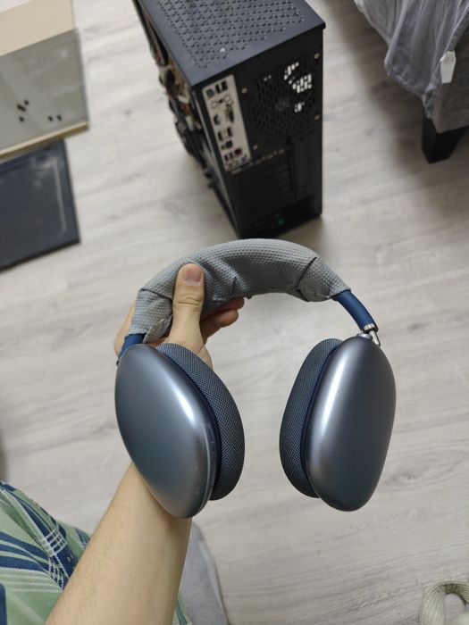 Airpods max в хорошем состоянии