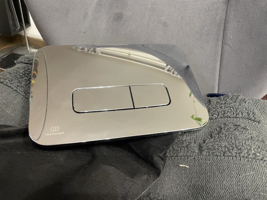 Пневматичен бутон за тоалетно казанче Видима/Идеал стандарт