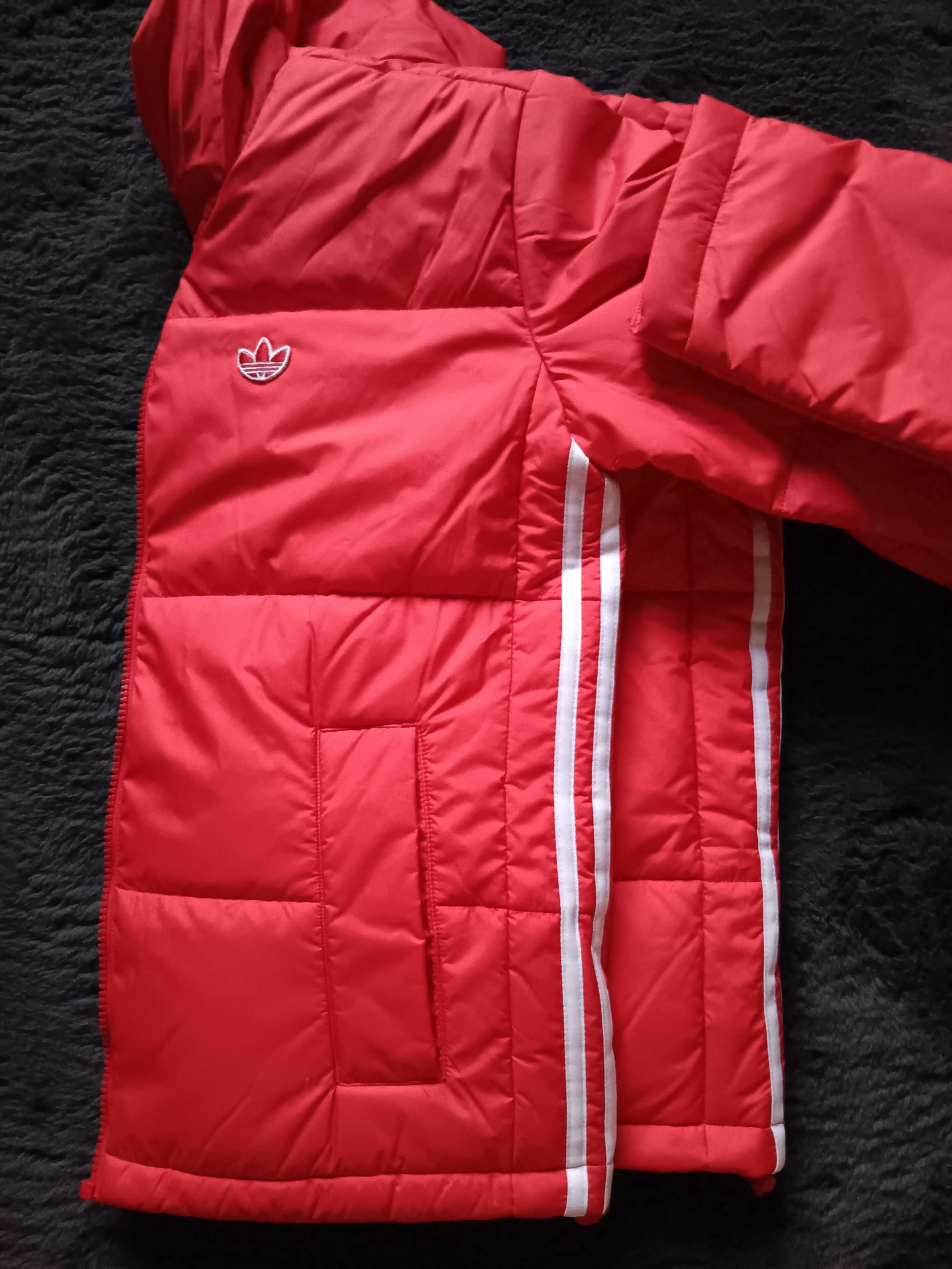 Дамско червено яке Adidas