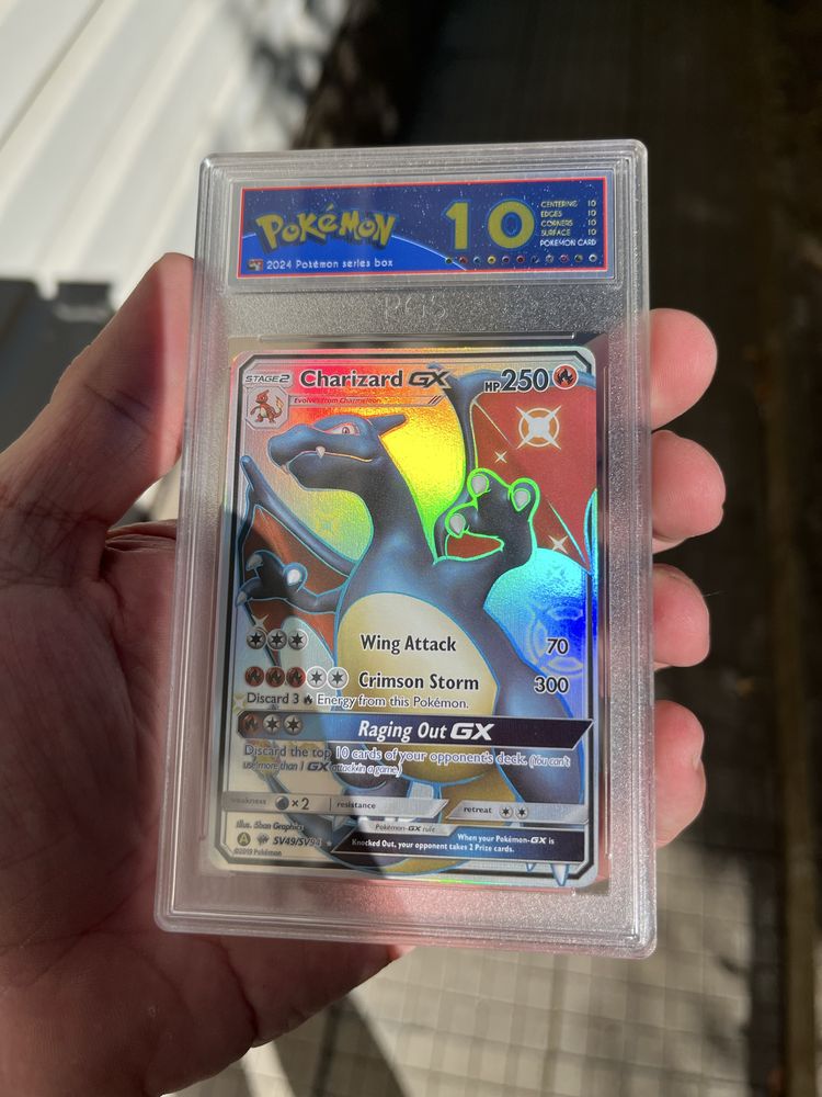 Pokemon Go Charizard GX Card