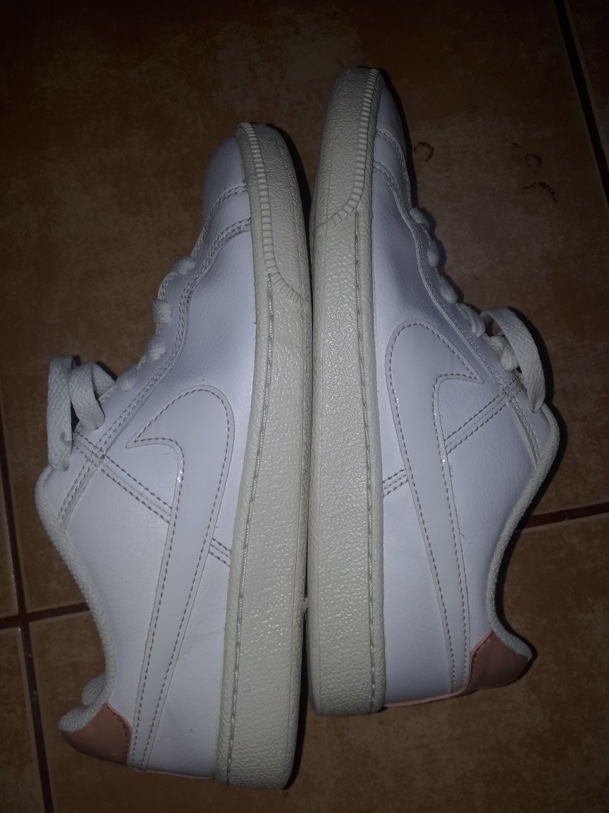 Sneakers dama, masura 36/5, marca Nike