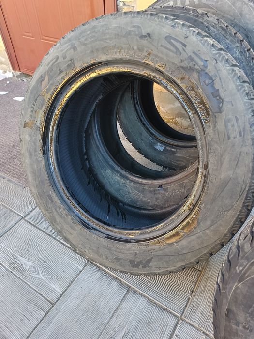 Продам шины зимние