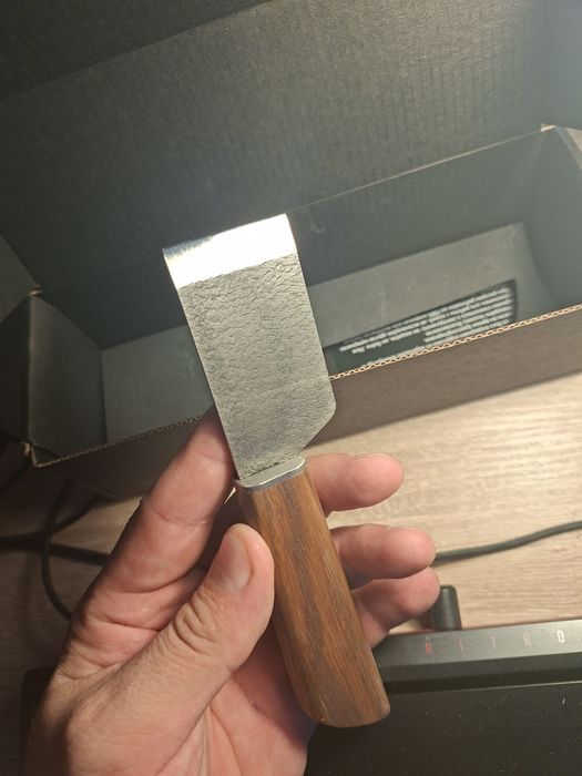 Нож для отделки кожи