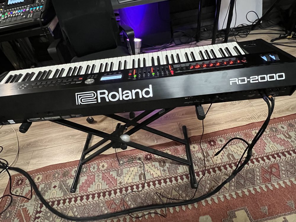 Pian digital Roland RD2000 , nou