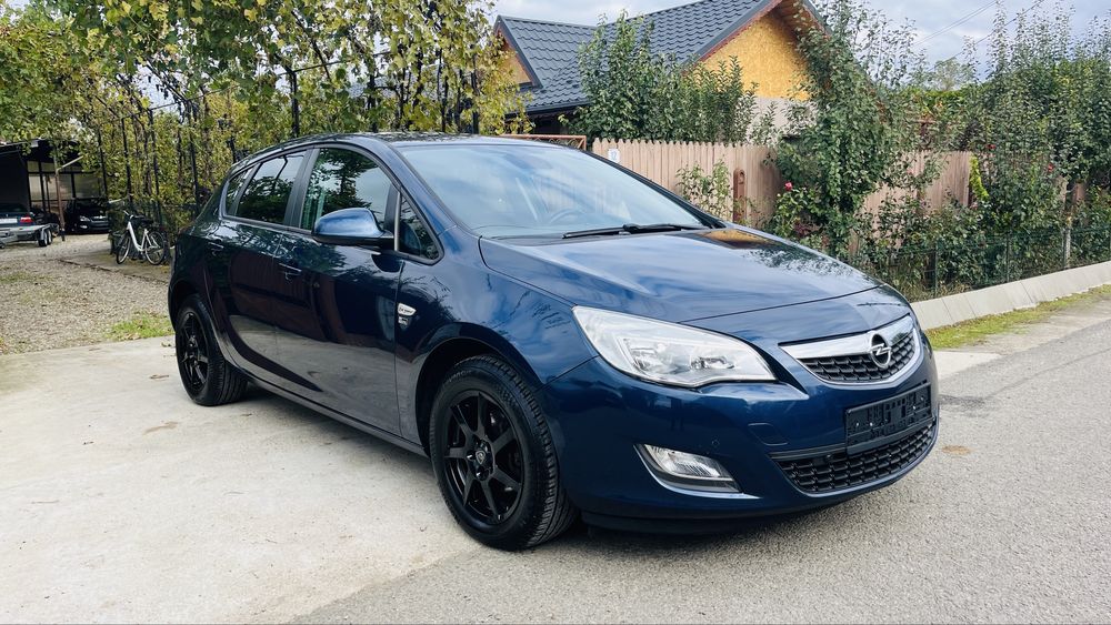 Opel Astra J  adus recent Germania