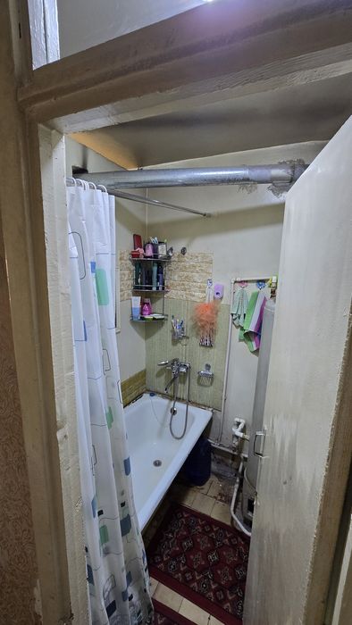 Kvartira 3 ta xona barcha jixoz va texnikalari bilan 4 etaj