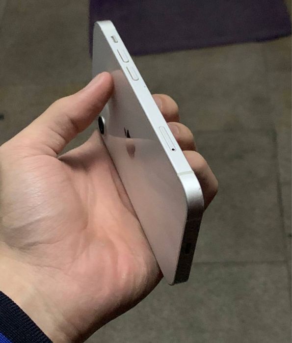 Iphone 12. Yomkust 78