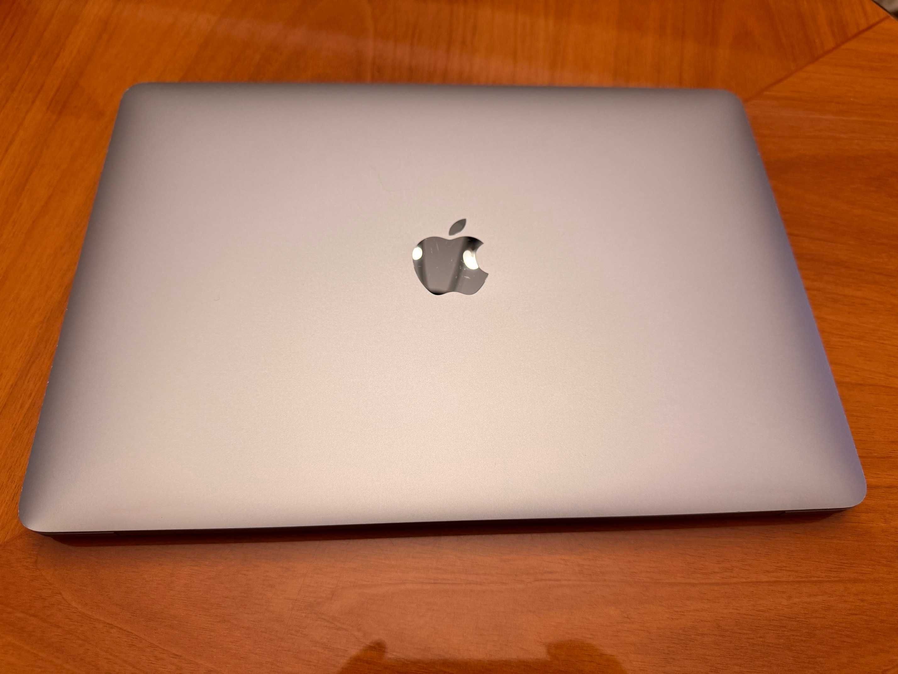 MacBook Pro 13.3", 1 Tb with Touch Bar (2020, Space Gray)