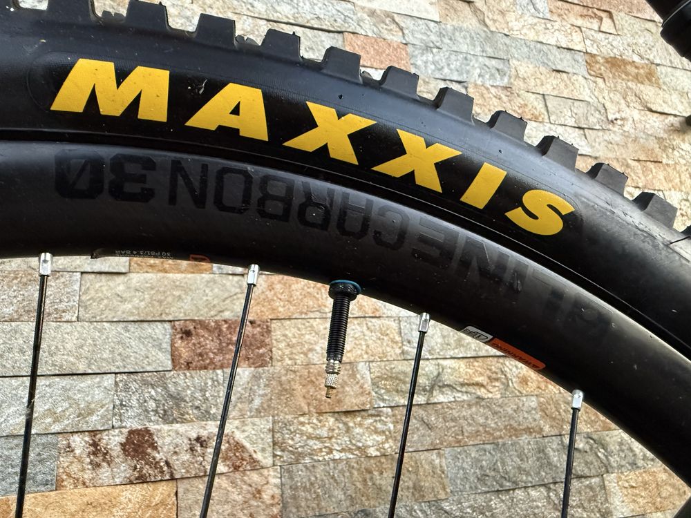 2021 Trek Slash 9.8 Carbon - 29" МТБ планински велосипед