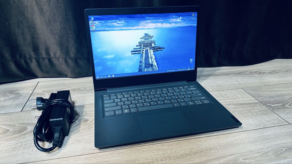 Ноутбук Lenovo Intel/SSD 256GB